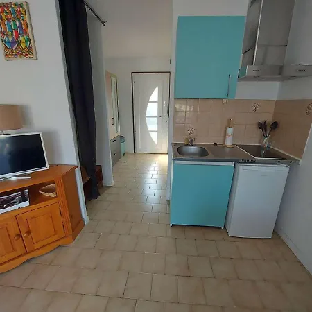 Studio D'agde, 1 Piece, 2 Personnes - Fr-1-423-283 Apartment Le Grau-d'Agde